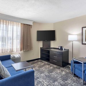 Queen Suite