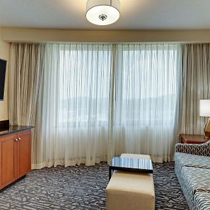 Queen Suite