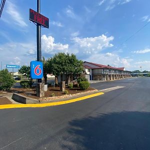 Motel 6 Manchester Tn