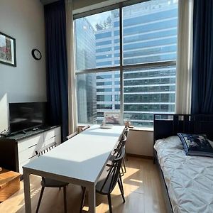 Oasis King Room