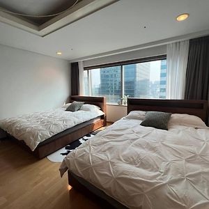 Oasis King Room