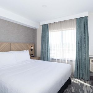 Standard King Suite