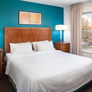 One-Bedroom King Suite