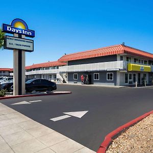 Days Inn By Wyndham Fresno South