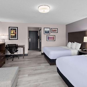 Queen Room