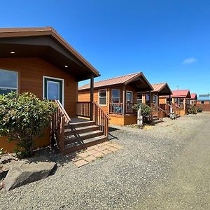Westport Inn Cabins