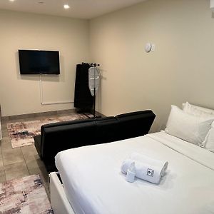 Studio With Private Entrance Next To Balboa Park