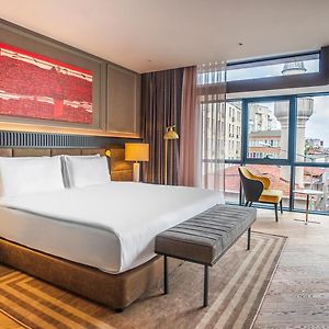 Club Junior Suite