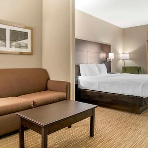 King Suite Mobility accessible