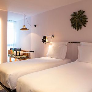 Medium Twin Room