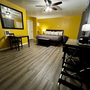 Family King Suite