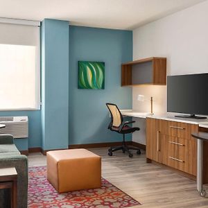 One-Bedroom King Suite