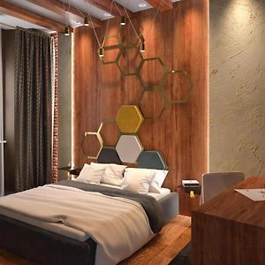 Queen Suite