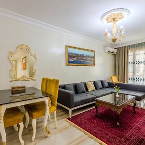 Deluxe Two-Bedroom Apartment