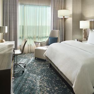 Tradition King Room Hearing accessible
