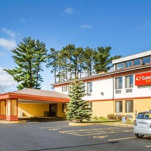 Econo Lodge Inn & Suites