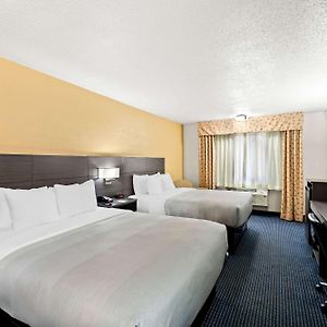 Standard Queen Room