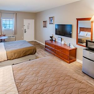 Queen Room