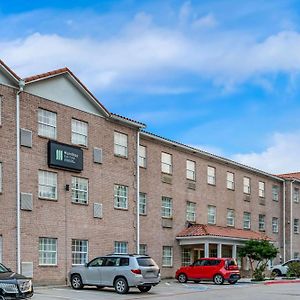 Mainstay Suites Addison-Dallas