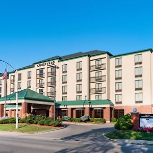 Courtyard By Marriott Bloomington