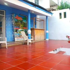 Hosting And Travel Services 420