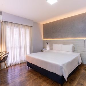 Premium Queen Room