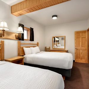 One-Bedroom King Suite