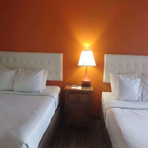 Howard Johnson By Wyndham Springerville