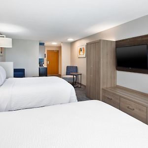 Queen Suite