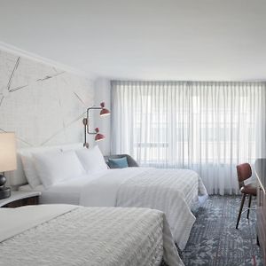 Classic Queen Room