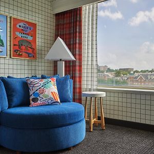 King Room Mobility accessible