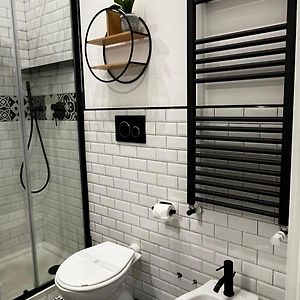 Family Private Bathroom King Room