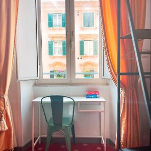 Dormitory Room Mixed