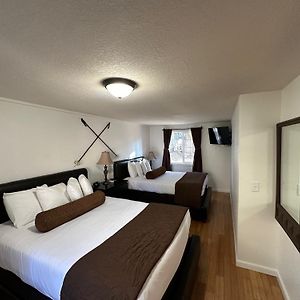 Deluxe Cabin
