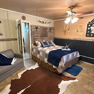 Acorn Hideaways Canton Rustic Old West Frontier Suite