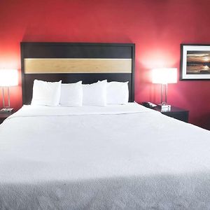La Quinta By Wyndham Starkville At Msu