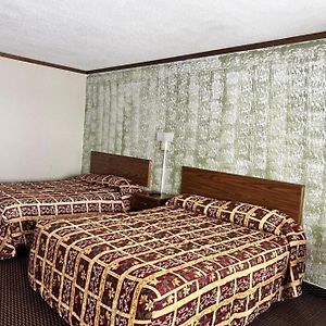 Queen Room Mobility accessible