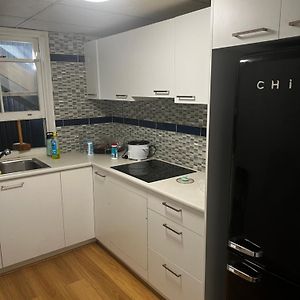 Dormitory Room Mixed