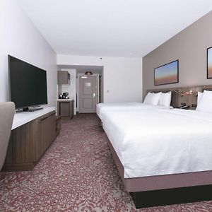 Upper Floors Queen Room