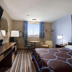Queen Room Mobility accessible