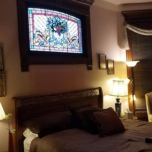 Luxury King Room