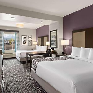Premium King Room