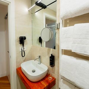Private Bathroom Annex Room