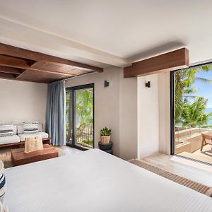Oceanfront Junior Suite