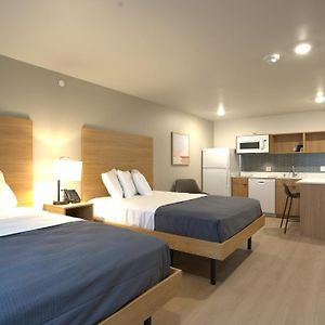 Queen Suite