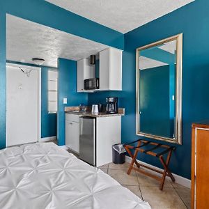 Standard Suite