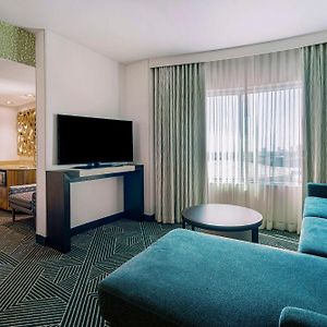One-Bedroom Corner King Suite Mobility accessible