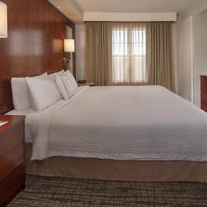 One-Bedroom King Suite