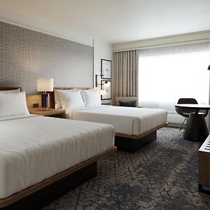Tradition Queen Room