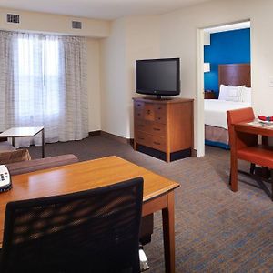 One-Bedroom King Suite